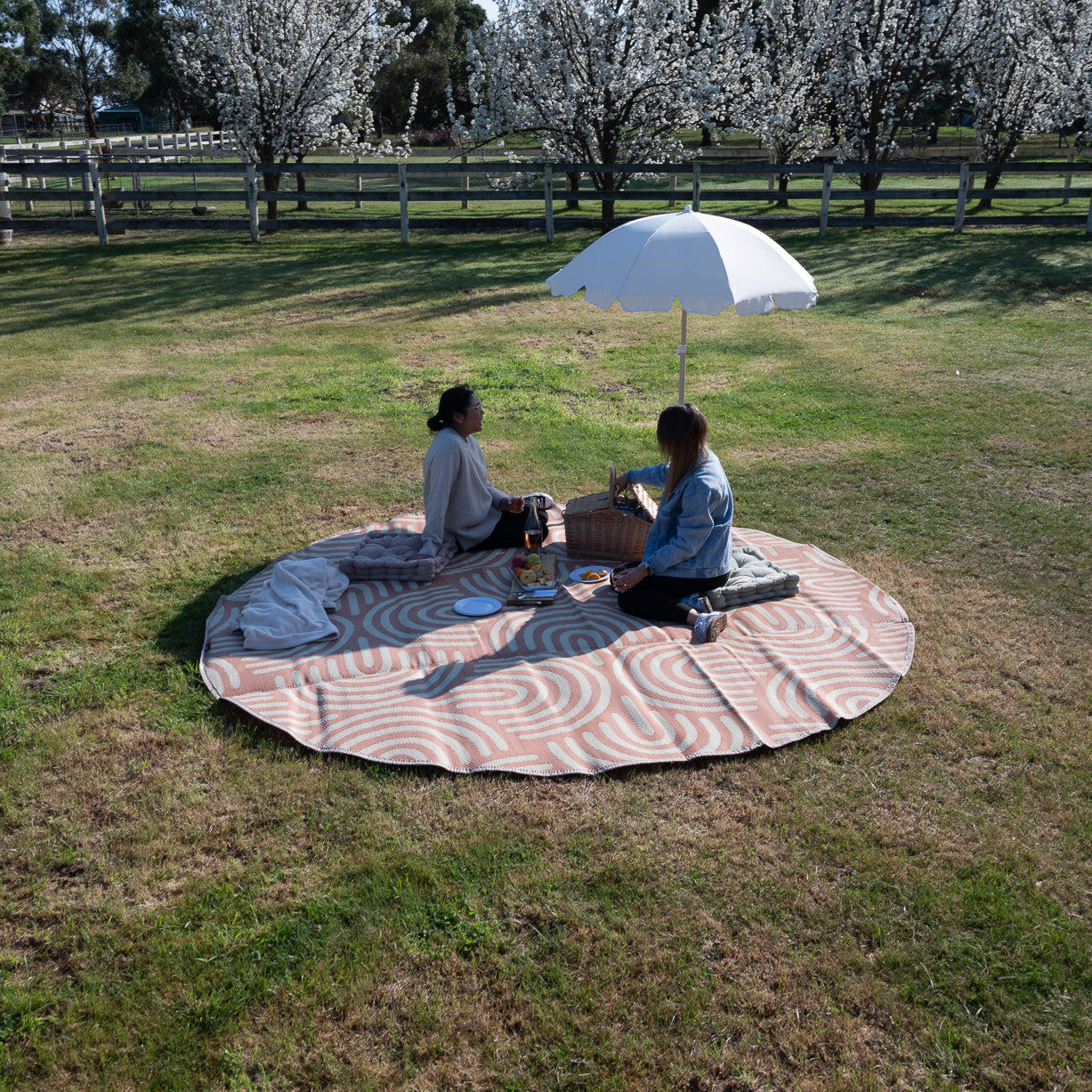 Outdoor Mat - Arches Round 3m x 3m (SECONDS)