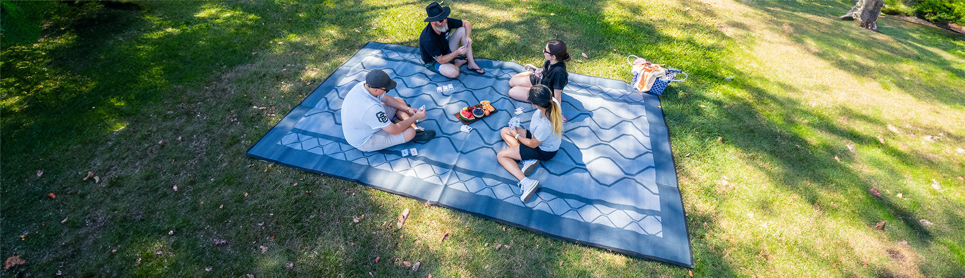 The Ultimate Picnic Mat Guide: Choose Your Perfect Outdoor Companion